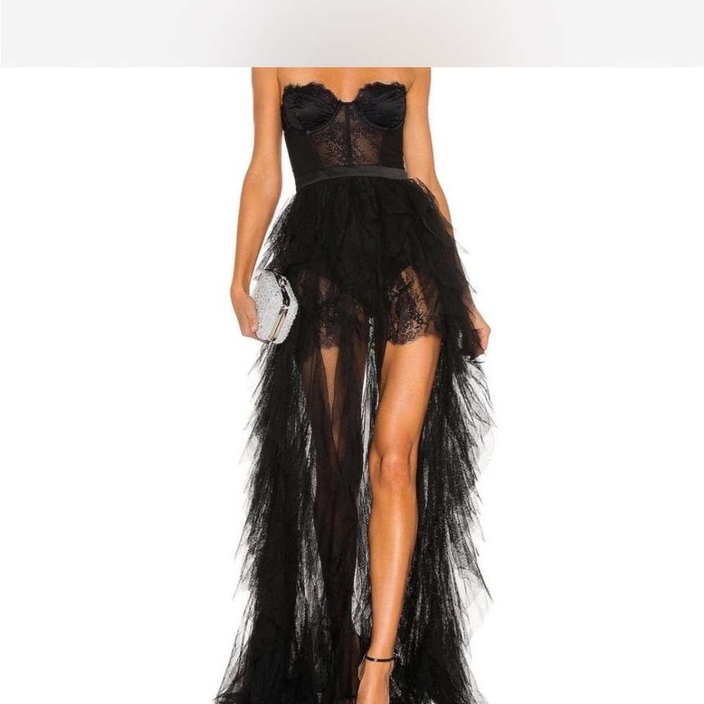 Elegant Black Strapless Gown
